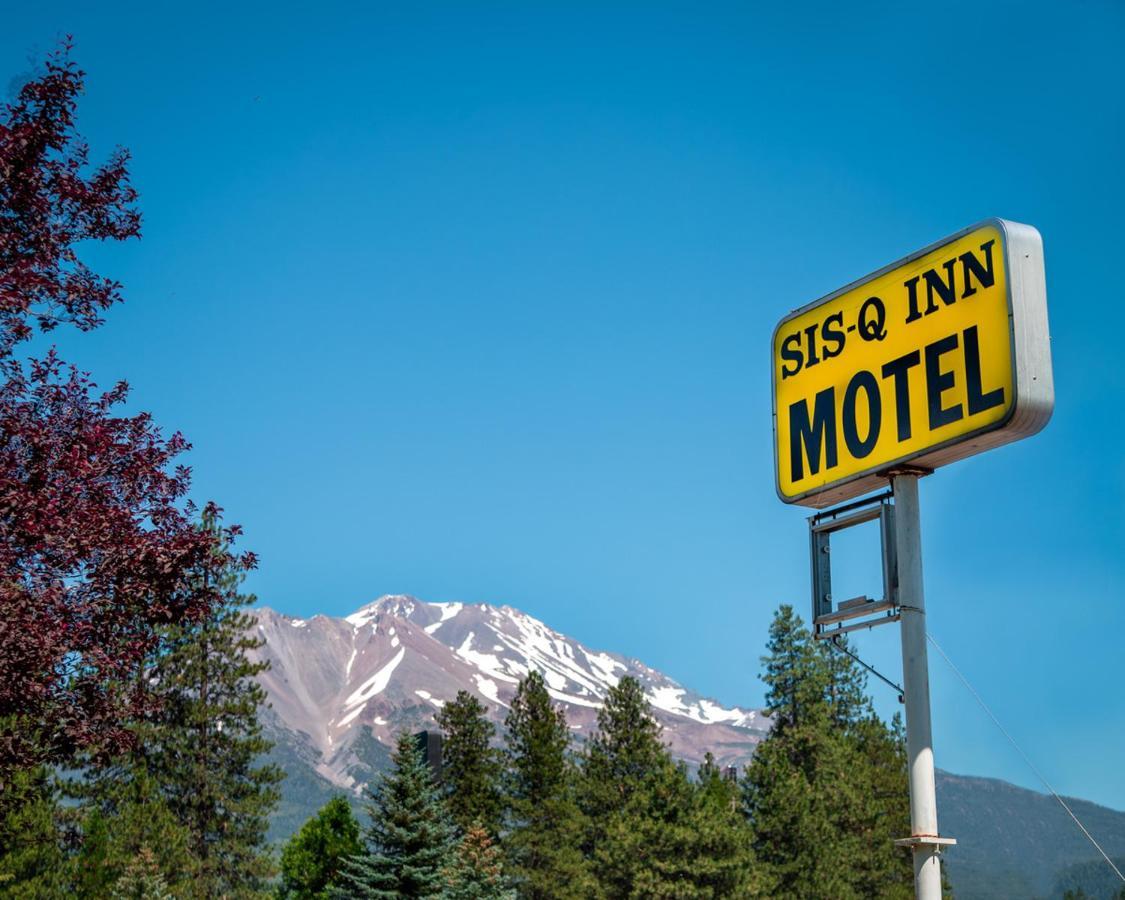 Sis Q Inn Weed Exterior photo